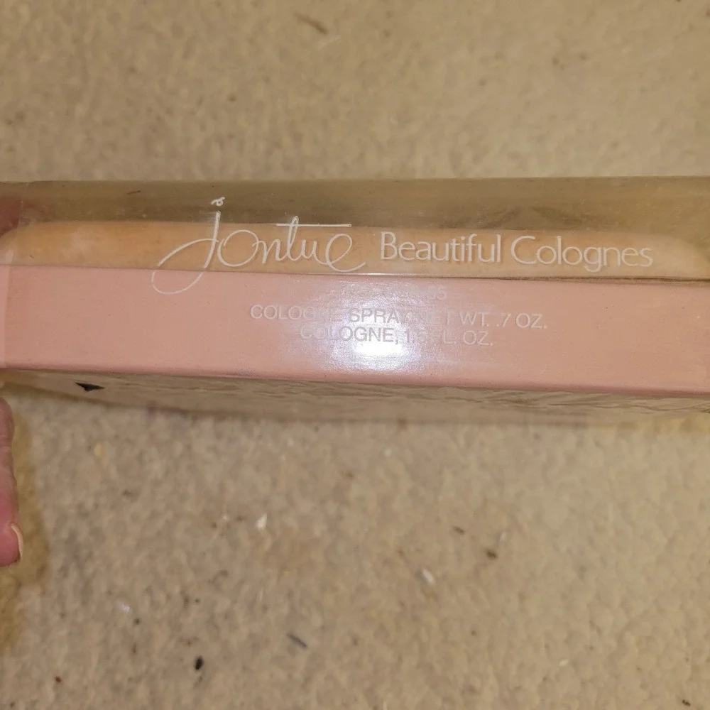Vintage Jontue Beautiful Colognes fragrance gift set‎ by...